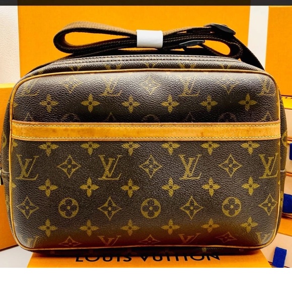 Louis Vuitton Other - Louis Vuitton Brown Monogram Messenger Bag Unisex